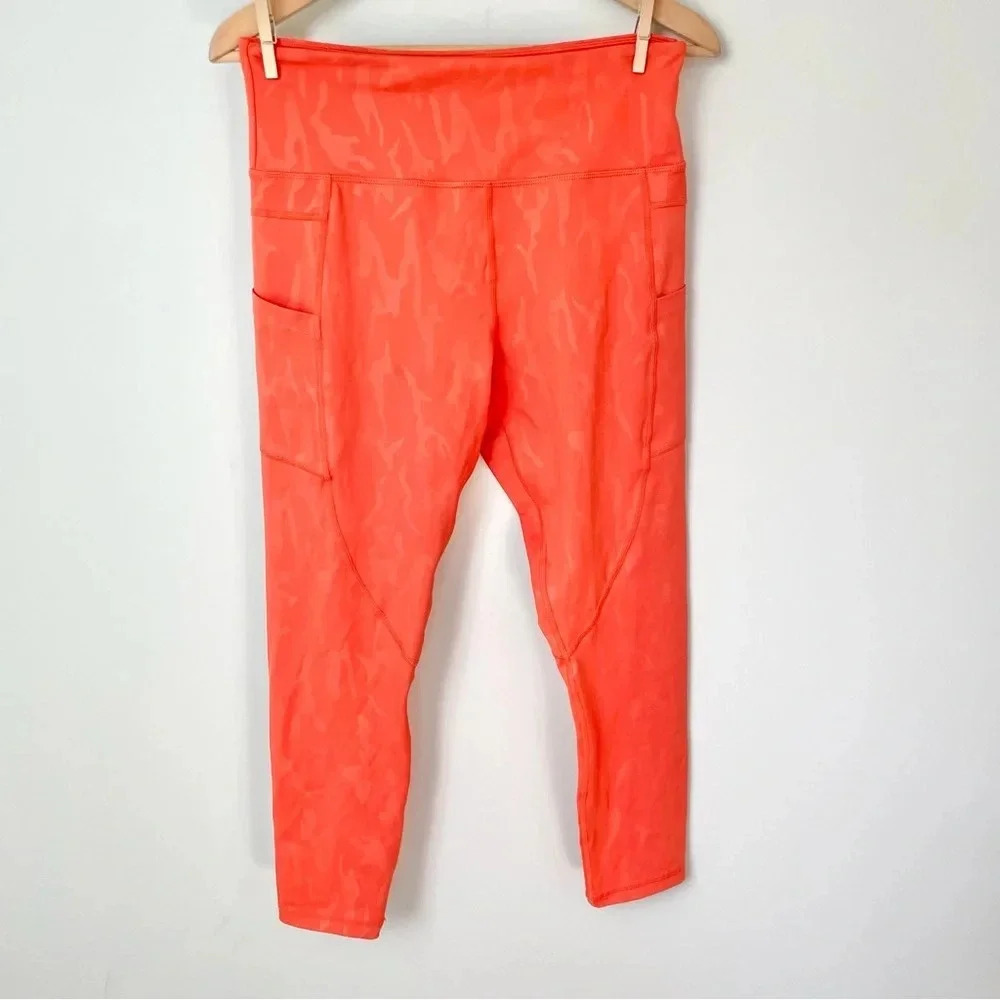 Zyia Active Orange Metalic Cropped Leggings